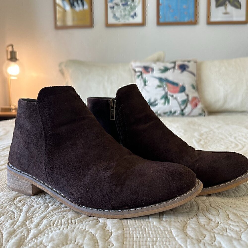 SEVEN7 Cisco Kid Bootie chocolate brown faux suede women's size 10 - Picture 1 of 8